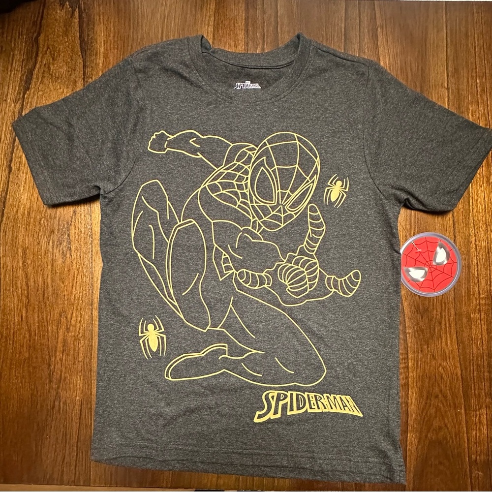 Marvel Spider-Man Graphic Tee in Black and Yellow